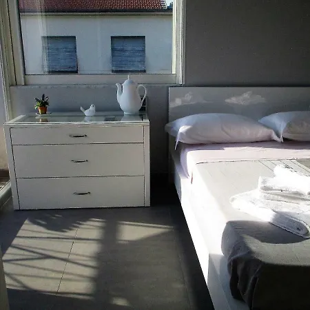 Cattleya - Rue Halevy Apartman