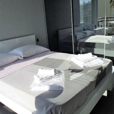 Cattleya - Rue Halevy Apartman *