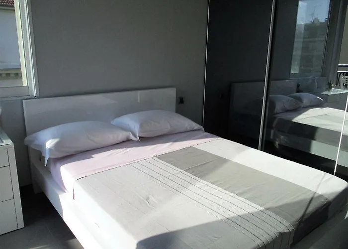 Cattleya - Rue Halevy